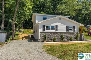 82 White Oak Ln, Salisbury Township, PA 18049 - Photo 4