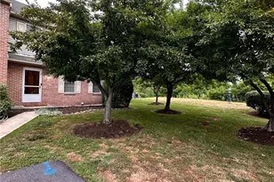 60-6 Mint Tier Reading Pa Ct, Exeter Township, PA 19606 - Photo 2