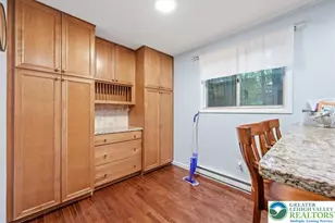 107 W Creek View Dr, Clifton Twp, PA 18424 - Photo 6