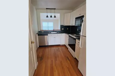 325 Oxford Place #325, Macungie Boro, PA 18062 - Photo 2