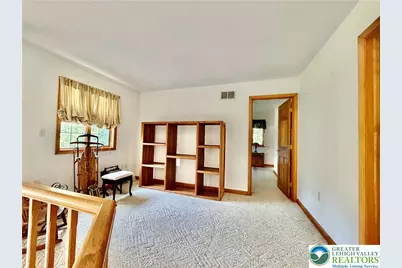 555 Eagle Drive, Middle Smithfield, PA 18302 - Photo 6
