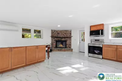 158 Pineknoll Drive, Kidder Twp, PA 18624 - Photo 6