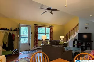 1281 N Rocky Mountain Rd, Chestnuthill Twp, PA 18330 - Photo 6