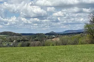 4563 Stony Ridge Rd, Weisenberg Township, PA 18066 - Photo 32