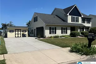 2593 Halleck Dr, Whitehall Township, PA 18052 - Photo 2