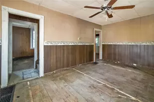 244 S Main St, Bangor, PA 18013 - Photo 10