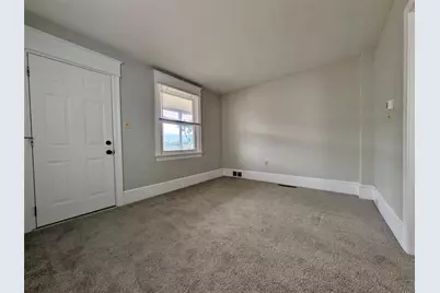 1083 Main Street #1st Floor, Hellertown, PA 18055 - Photo 16