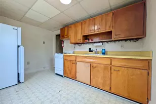 1083 Main St, Hellertown, PA 18055 - Photo 10