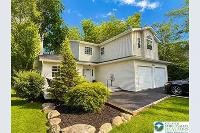 113 St Regis Walk, Coolbaugh Twp, PA 18466 - Photo 1