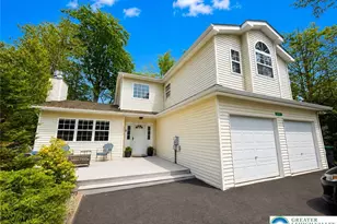 113 St Regis Walk, Coolbaugh Twp, PA 18466 - Photo 4