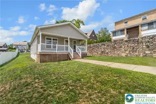 731 1st St, Palmerton Boro, PA 18071 - Photo 2
