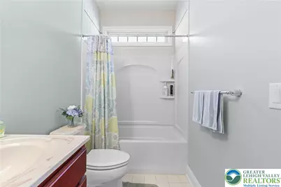 6722 American Way, Hanover Twp, PA 18017 - Photo 28
