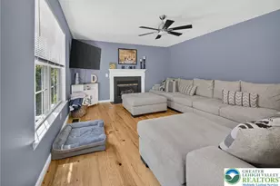 4130 Redbud Dr E, Whitehall Township, PA 18052 - Photo 8
