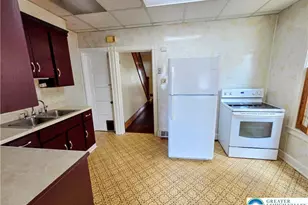424 Locust St, Bethlehem City, PA 18018 - Photo 6