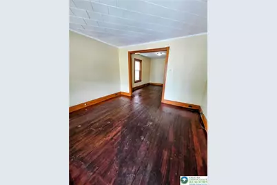 424 Locust Street, Bethlehem City, PA 18018 - Photo 2