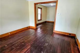 424 Locust St, Bethlehem City, PA 18018 - Photo 2