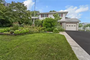 4279 Hilltop Pl, Bethlehem Township, PA 18020 - Photo 4