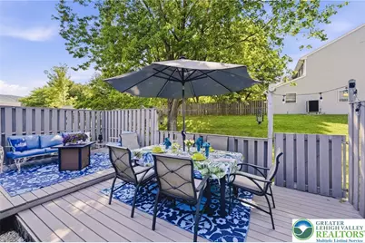 124 Brookfield Drive, Macungie Boro, PA 18062 - Photo 2