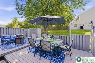 124 Brookfield Dr, Macungie Boro, PA 18062 - Photo 2