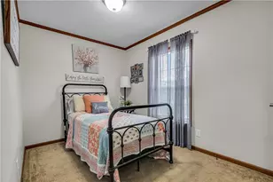 4452 W Mountain View Dr, Lehigh Township, PA 18088 - Photo 24