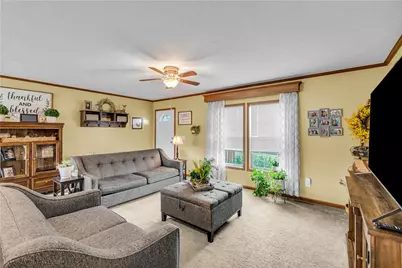 4452 W Mountain View Drive, Lehigh Township, PA 18088 - Photo 8