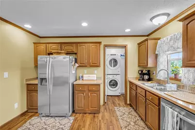 4452 W Mountain View Drive, Lehigh Township, PA 18088 - Photo 16