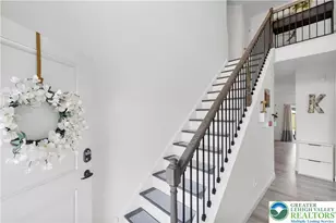 6224 Rachel Dr, Washington Township, PA 18080 - Photo 2