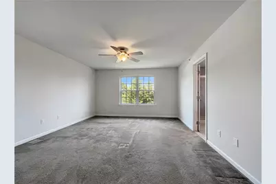 280 Milkweed Drive, Upper Macungie Township, PA 18104 - Photo 6