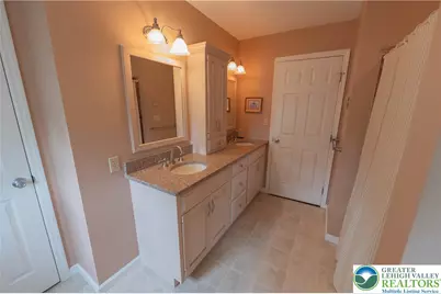 1039 Miriam Drive, Lower Macungie Township, PA 18049 - Photo 18