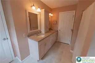 1039 Miriam Dr, Lower Macungie Township, PA 18049 - Photo 18
