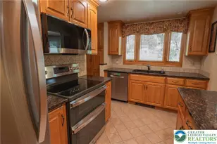 30 N 38th St, South Whitehall Township, PA 18104 - Photo 4