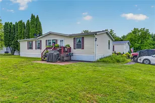 273 Pine Cone Ct, East Allen Township, PA 18014 - Photo 1