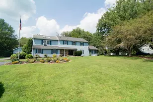 563 Longacre Dr, Lehigh Township, PA 18035 - Photo 52