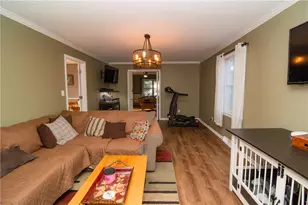 563 Longacre Dr, Lehigh Township, PA 18035 - Photo 8