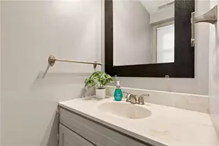1031 N 7th St, Emmaus Boro, PA 18049 - Photo 24