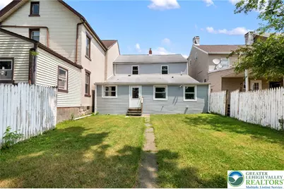 132 2nd Street, Catasauqua Boro, PA 18032 - Photo 2