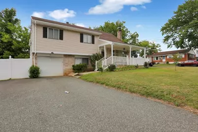 511 E Harrison Street, Emmaus Boro, PA 18049 - Photo 2
