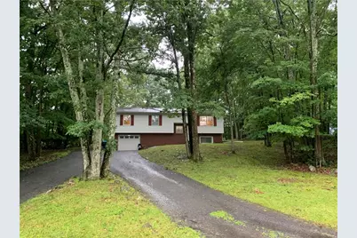 33 Seneca Road, Mount Pocono Boro, PA 18344 - Photo 1