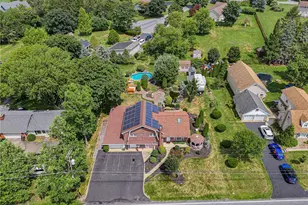 172 Grouse Dr, Moore Township, PA 18014 - Photo 2