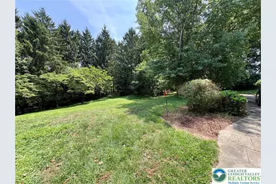 575 N Hokendauqua Drive, Moore Township, PA 18014 - Photo 22