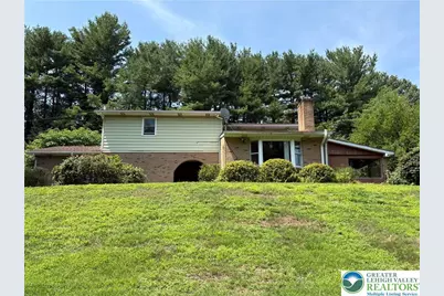 575 N Hokendauqua Drive, Moore Township, PA 18014 - Photo 1