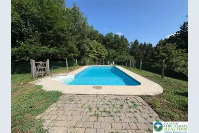 575 N Hokendauqua Drive, Moore Township, PA 18014 - Photo 28