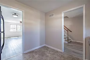 3329 S 2nd St, Whitehall Township, PA 18052 - Photo 12