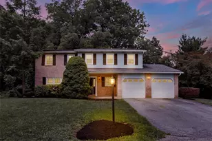 214 Burrell Blvd, Allentown City, PA 18104 - Photo 4