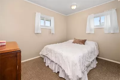 1906 Robin Way, Bethlehem City, PA 18018 - Photo 14