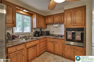 918 Bradford St, Bethlehem City, PA 18018 - Photo 20