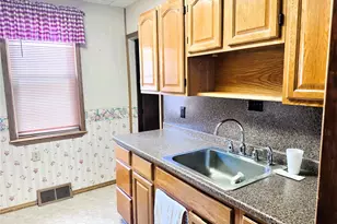 341 Peach St, Catasauqua Boro, PA 18032 - Photo 6