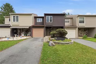 353 Tamarack Dr, Allentown City, PA 18104 - Photo 2