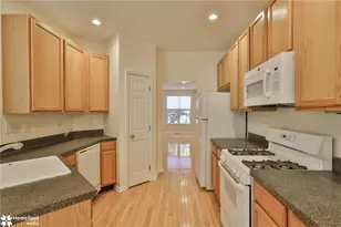 8149 Cross Creek Circle, Upper Macungie Township, PA 18031 - Photo 10