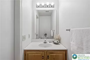 3251 Oakland Square Dr, Bethlehem Township, PA 18020 - Photo 14